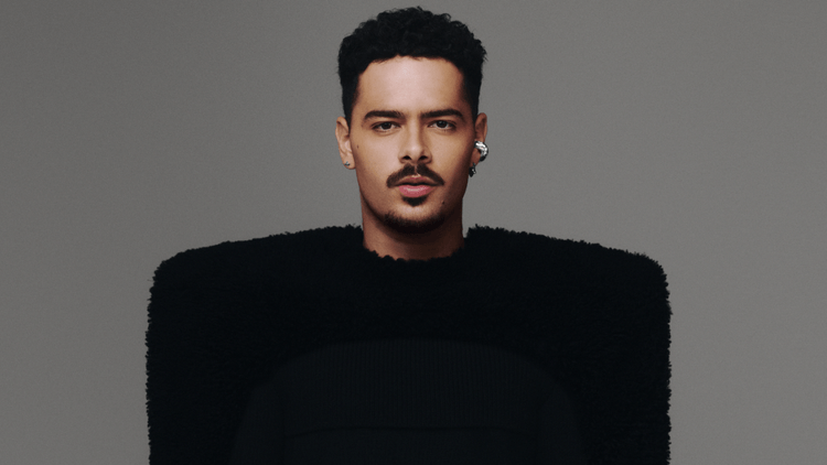 Pedro Sampaio transforma o The Town 2025 com o espetáculo “Made in Caos”