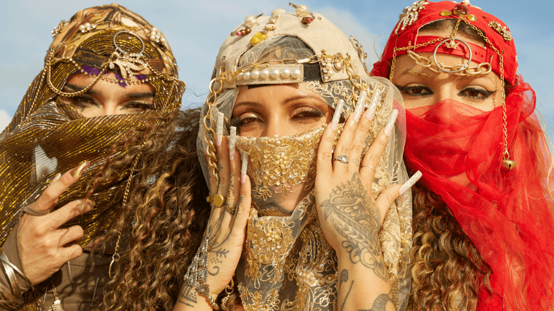 LEOA une pop e identidade nordestina no clipe de “084” com Janvita e Potyguara Bardo