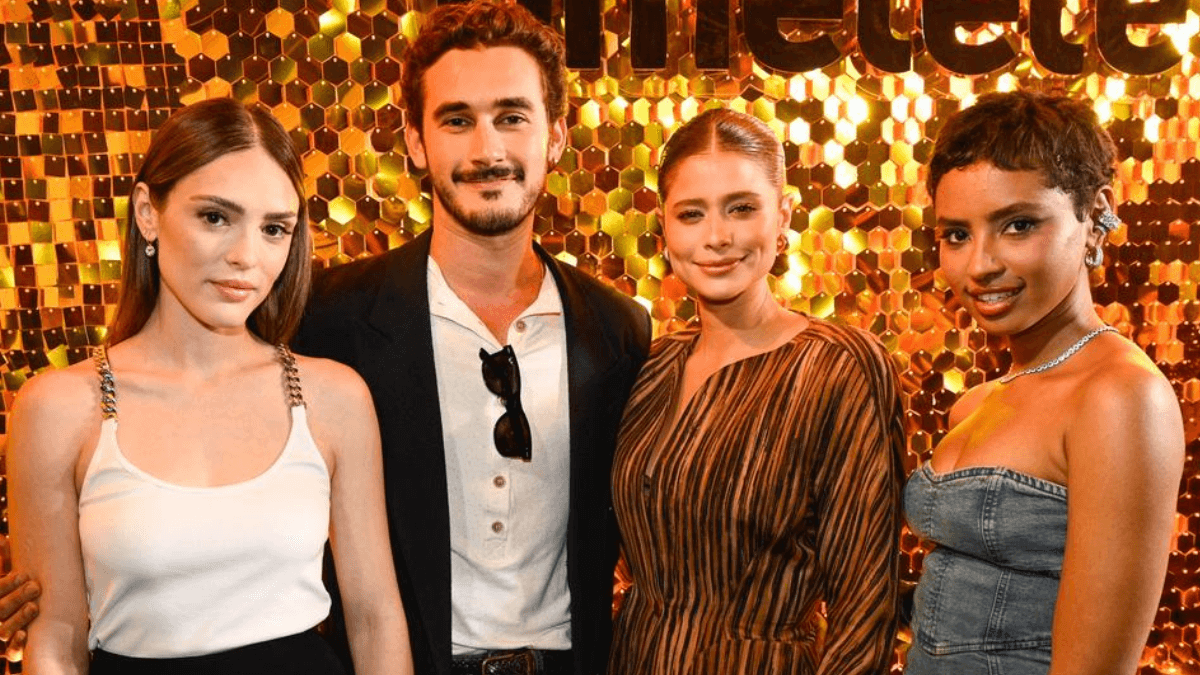 Elenco de “Coração Acelerado” leva o universo sertanejo ao Palco Thunder da CCXP25