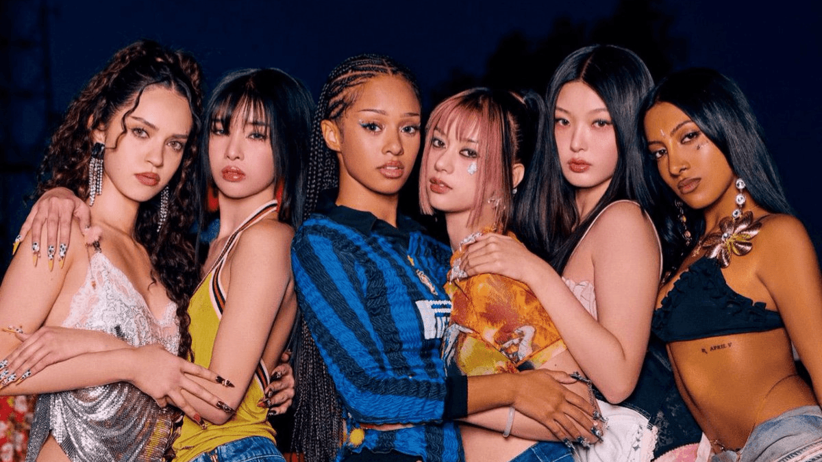 KATSEYE lança novo single “PINKY UP” na véspera de sua estreia no Coachella