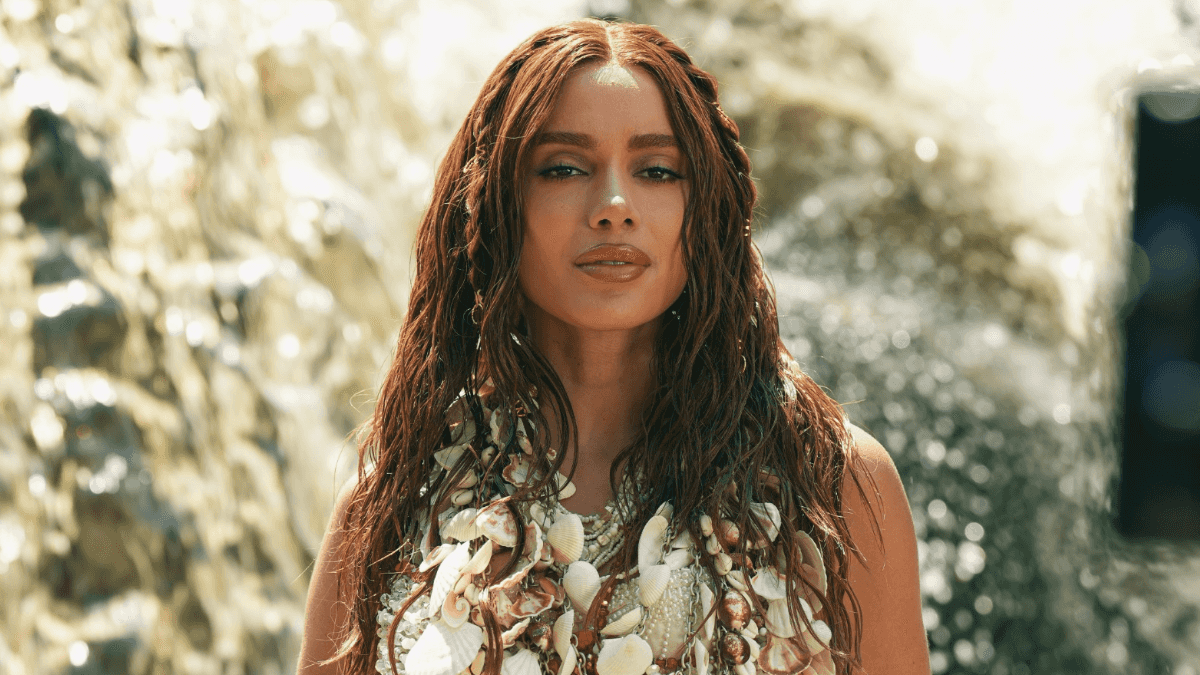 Anitta lança “EQUILIBRIVM” com brasilidade, espiritualidade e feats de Shakira, Liniker e Marina Sena