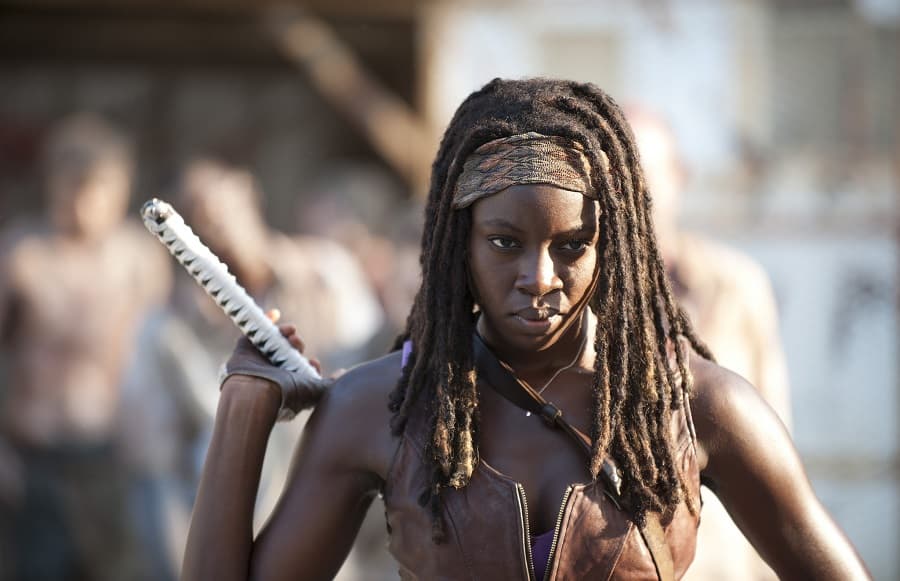 Primeira imagem da próxima temporada de The Walking Dead mostra Michonne em destaque