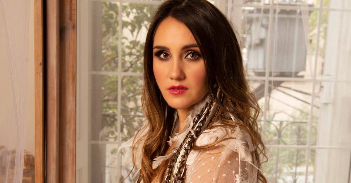 Solos de Dulce María no RBD dominam as primeiras posições dos rankings de música no Brasil e em mais 7 países