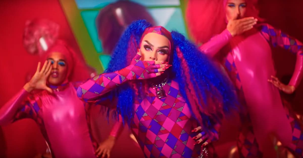 Gloria Groove lança clipe de “Magenta Ca$h”, parceria com Monna Brutal