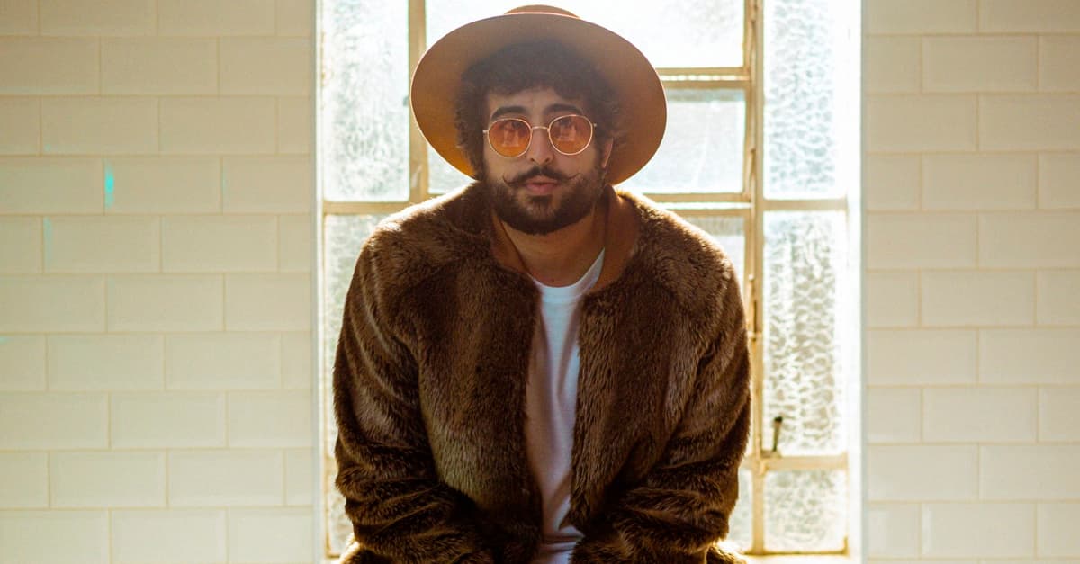 Zeeba lança versão de “All I want for Christmas Is You”, sucesso de Mariah Carey