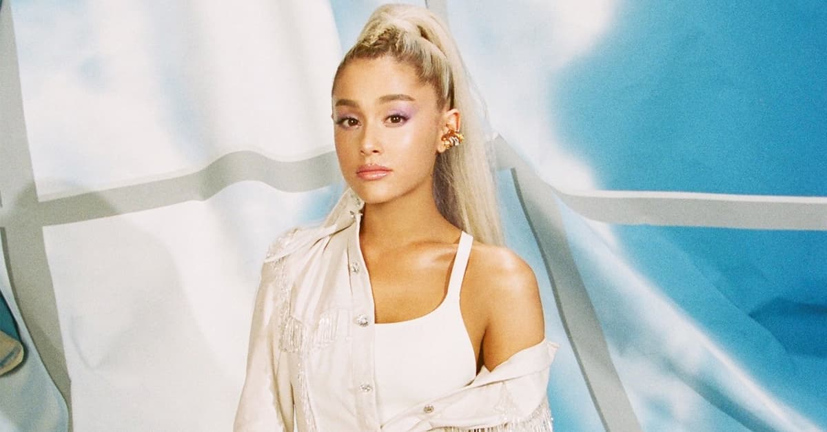 Ariana Grande é presidente dos Estados Unidos no clipe de “Positions”; assista!
