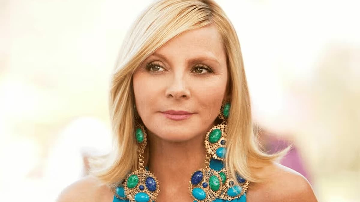 Showrunner de “And Just Like That” lamenta vazamento de participação de Kim Cattrall: “Fiquei triste”