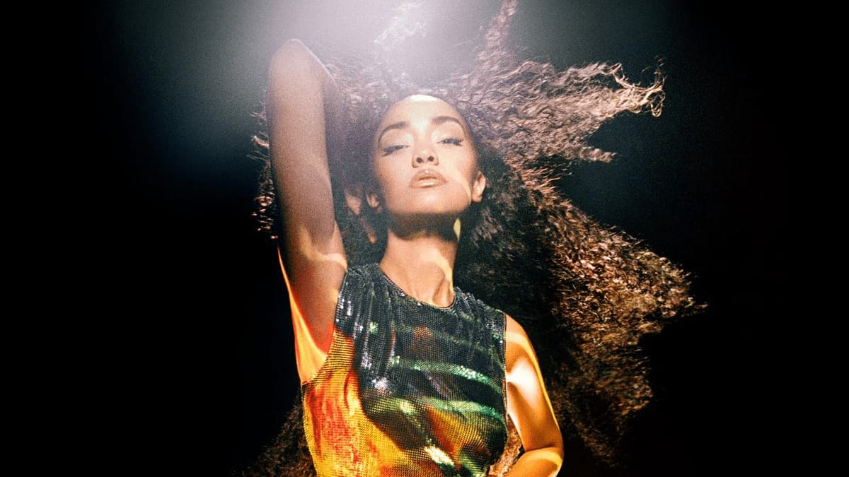 “Don’t Say Love”: Leigh-Anne lança primeiro single solo acompanhado de videoclipe superproduzido; assista!