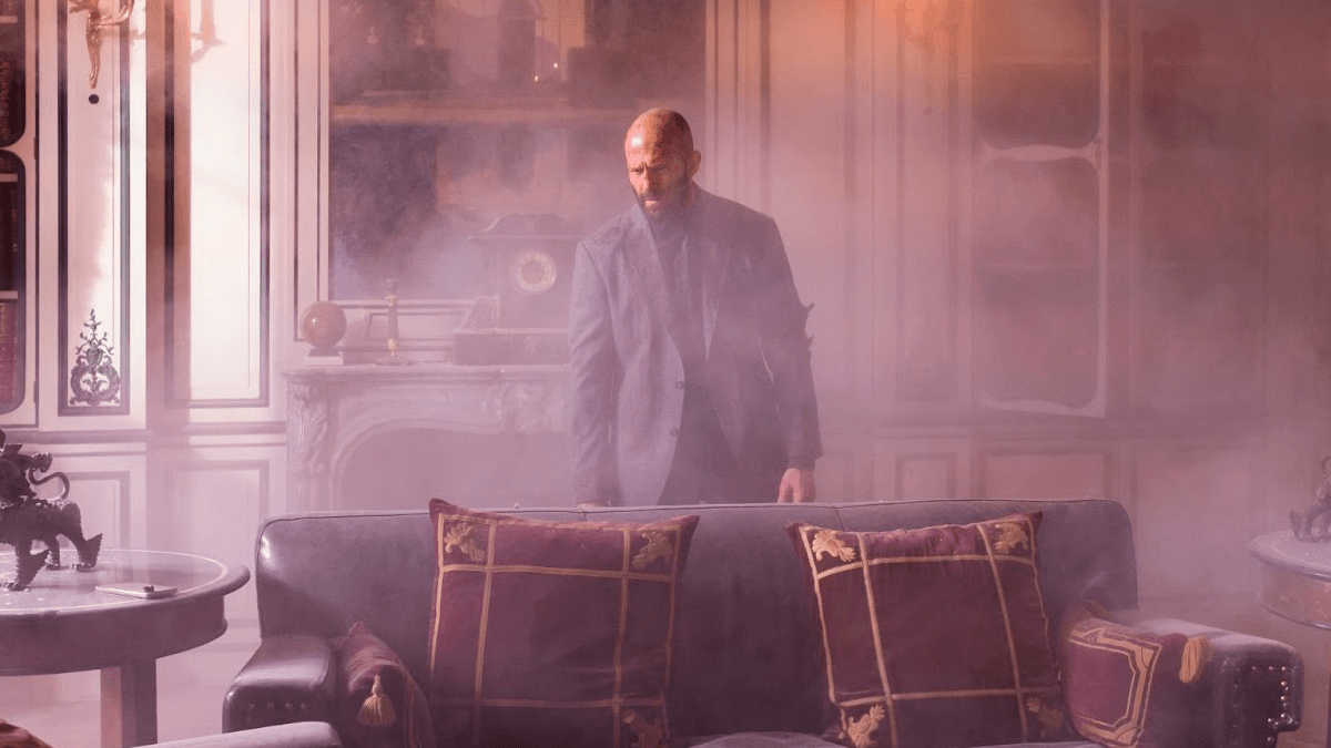 “Beekeeper – Rede de Vingança”, com Jason Statham, estreia nos cinemas de todo o Brasil