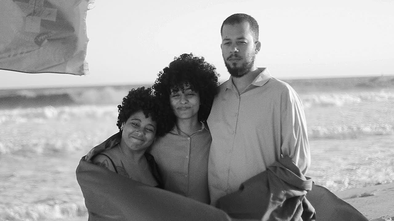 Tuyo, Arthur Verocai - Apazigua (Clipe Oficial)