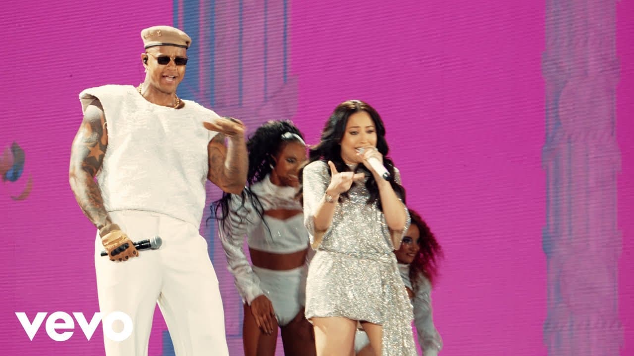 Léo Santana, Mari Fernandez - Duas Pedaladas (Ao Vivo Em Belo Horizonte / 2024)