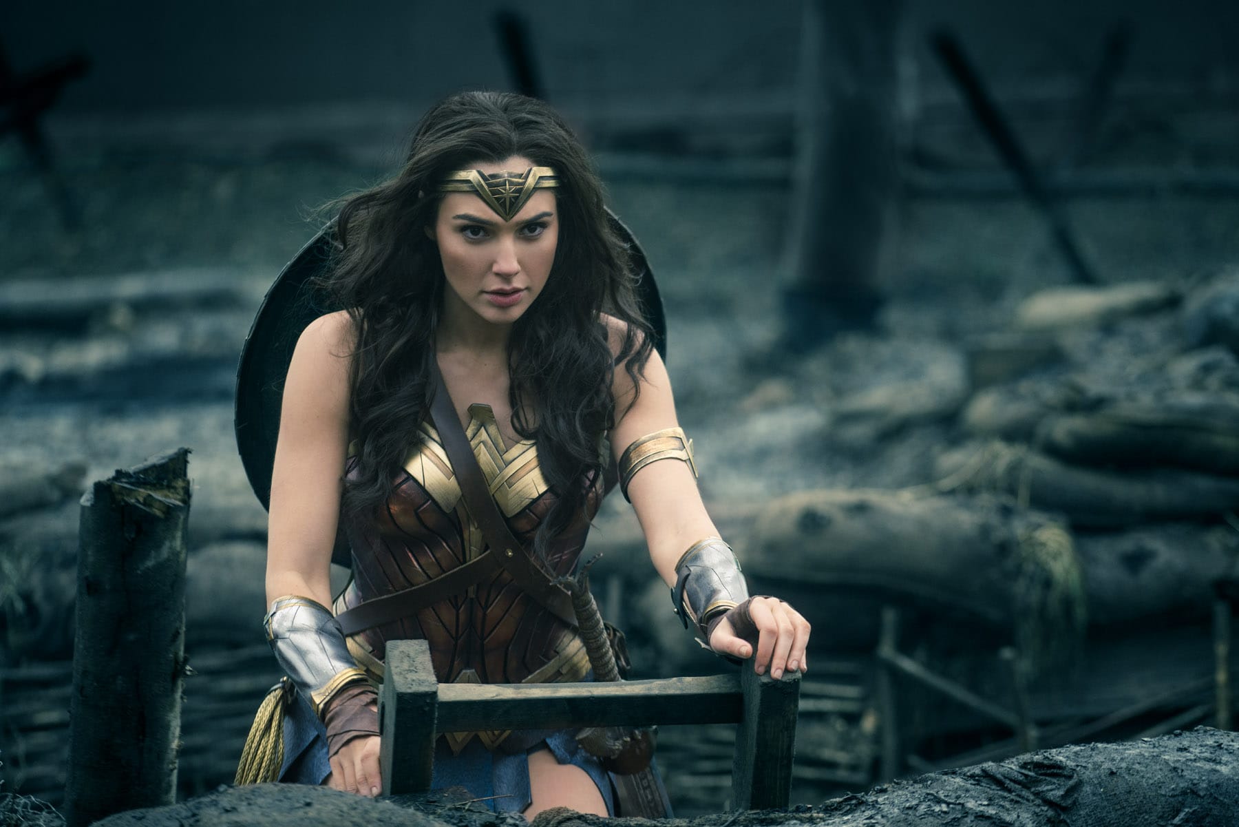 Warner Bros. divulga novos trailer e cartaz de Mulher-Maravilha