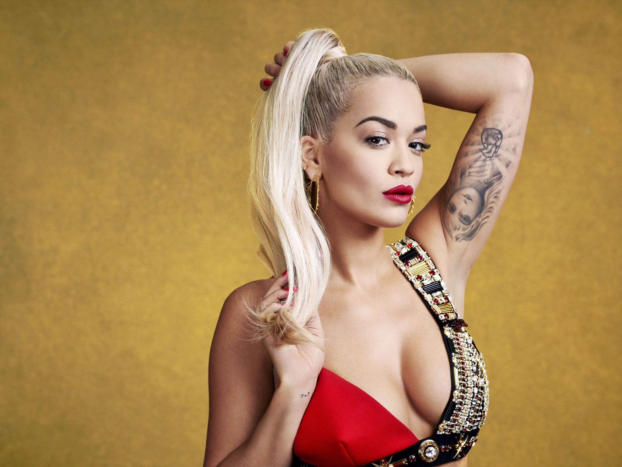 Rita Ora sugere que novo single é uma produção de Marshmello