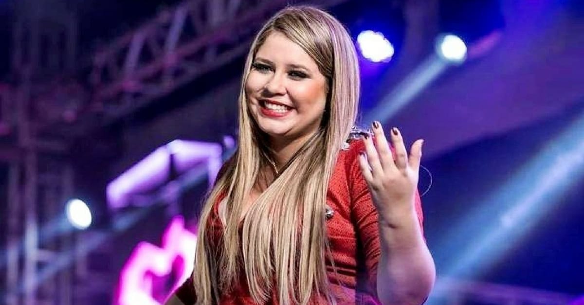 Marília Mendonça prepara live para relembrar o início da carreira