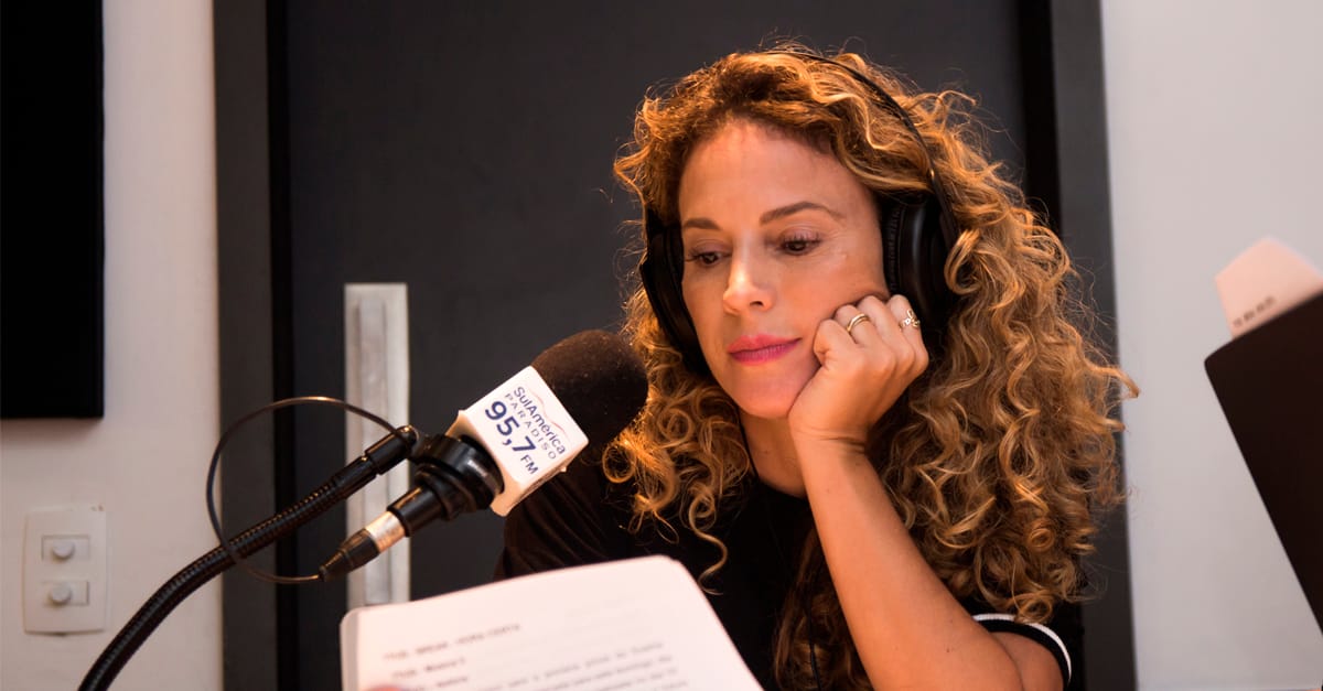 Maíra Charken é a nova apresentadora do “Hora do Blush”, da SulAmerica Paradiso