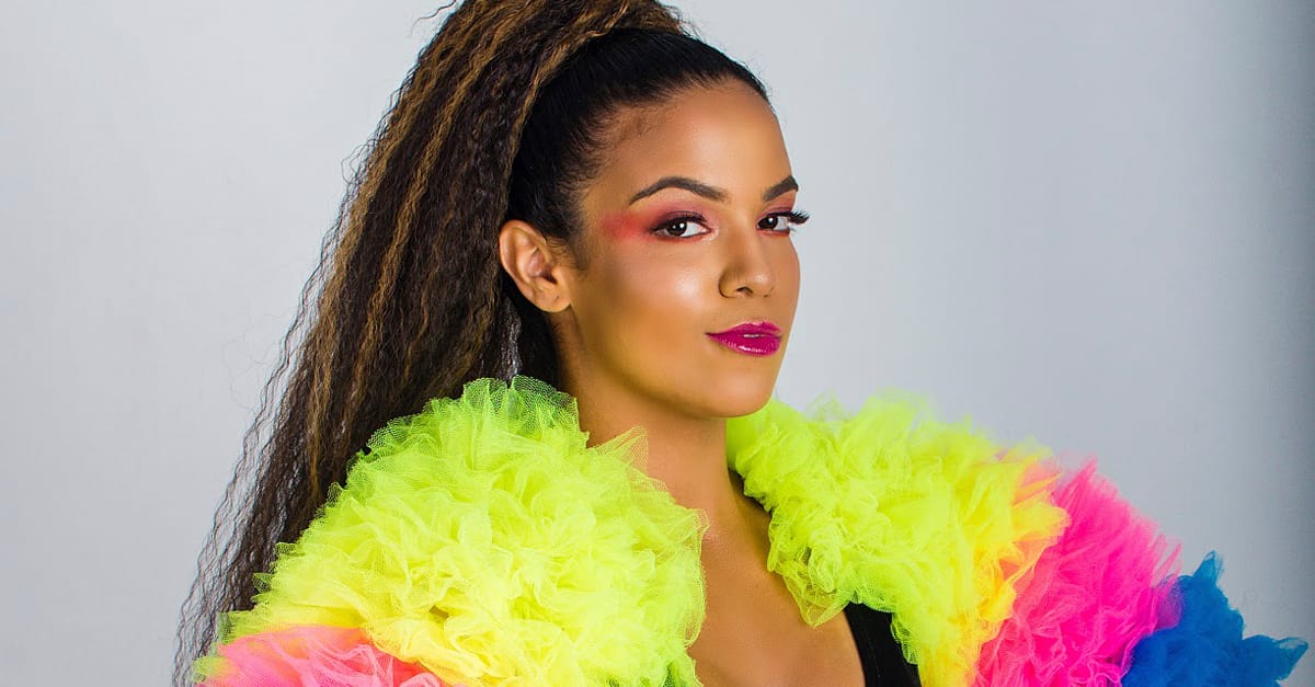 Entrevista | Bruna Strait fala sobre ligação com o Carnaval e como lida com a agenda cheia no período de folia