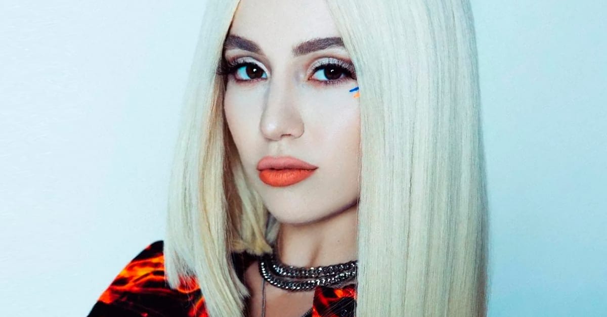 Ava Max lança “Kings & Queens Pt. 2”, em colaboração com Lauv e Saweetie
