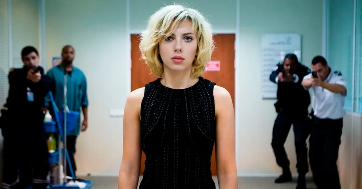 “Lucy” é atração do Domingo Maior e Cinemaço exibe “Tróia”, com Brad Pitt; saiba mais!