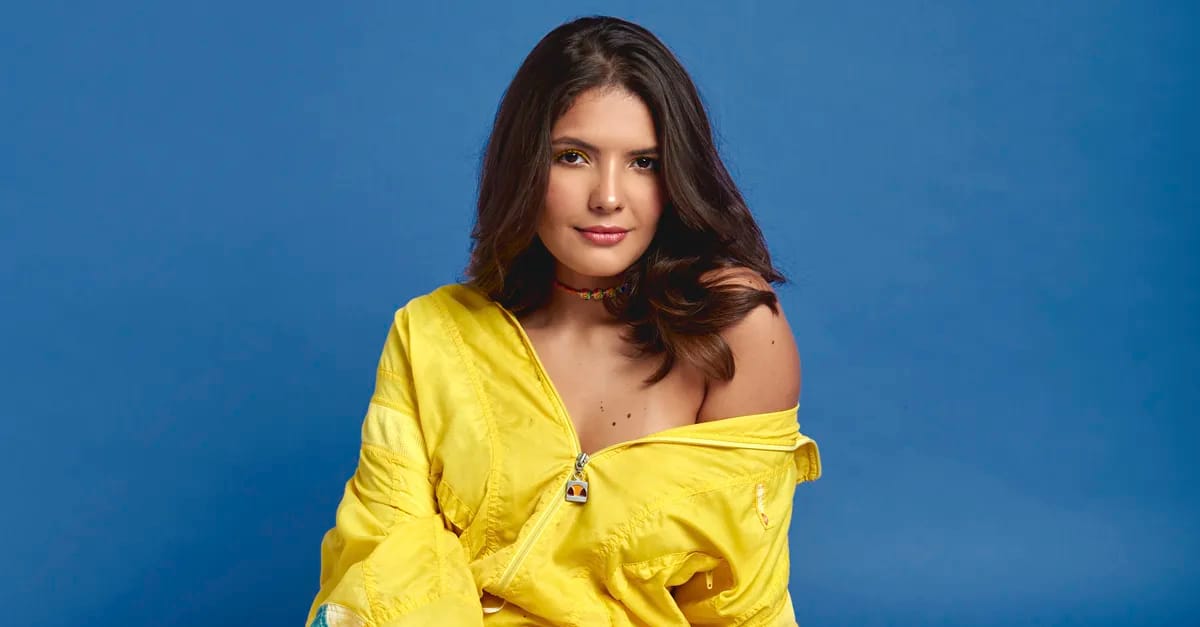 Ella Z canta sobre intensidade emocional no single “Vou Bagunçar Você”