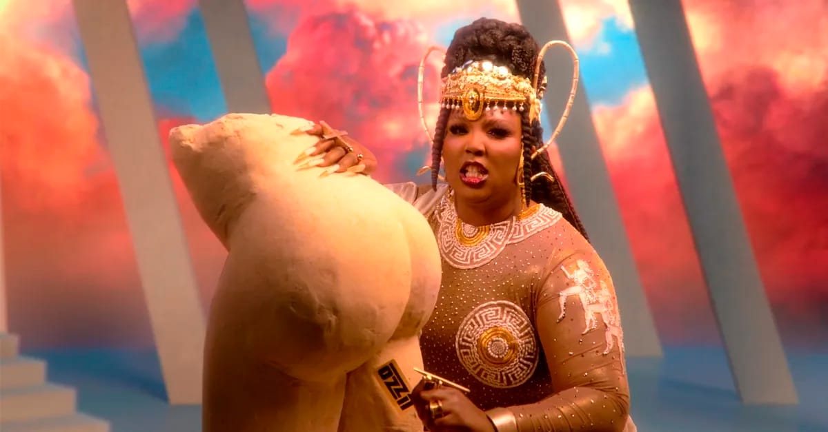 Lizzo e Cardi B são deusas gregas em clipe de “Rumors”; assista!
