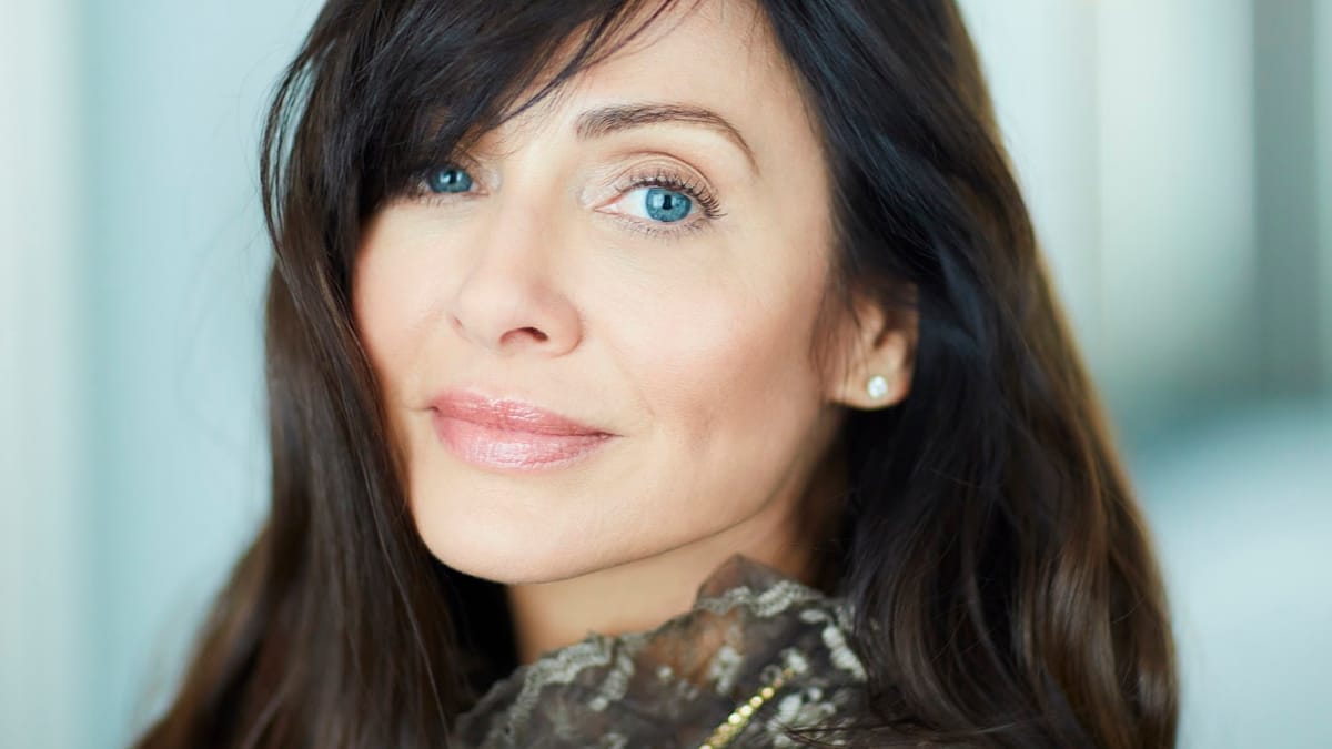 “Firebird”: Natalie Imbruglia lança primeiro disco de inéditas em seis anos; ouça!