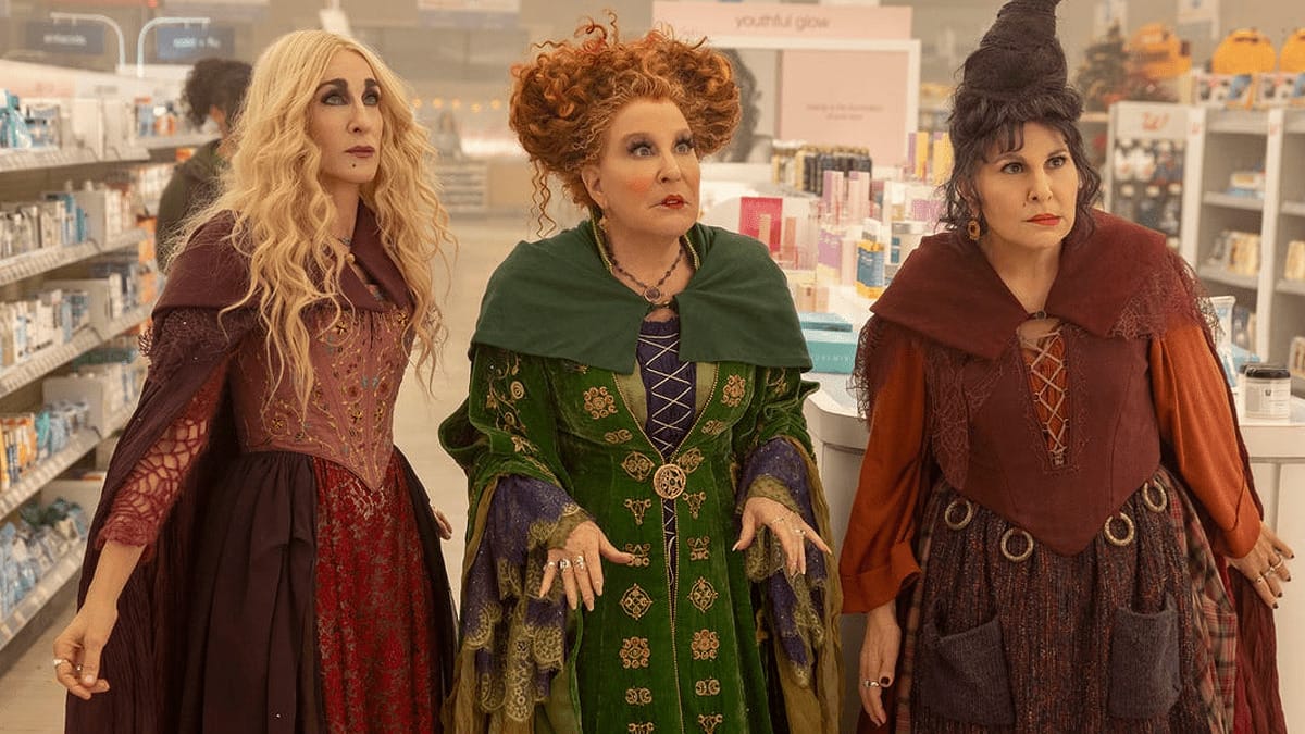 “Abracadabra 2” revive o clássico e entrega ao público uma experiência bastante divertida | Crítica