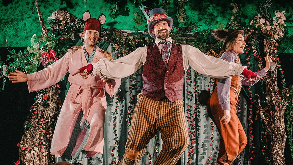 Experiência imersiva Mad Hatter’s (Gin &) Tea Party chega em São Paulo em maio; ingressos à venda!