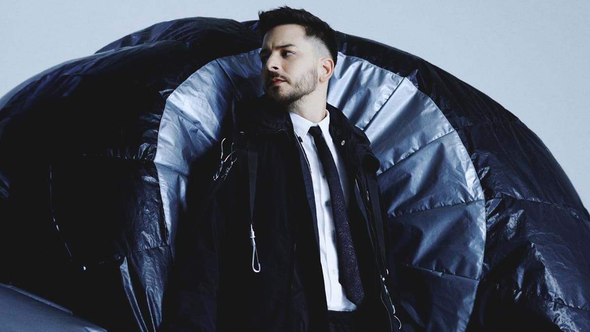 Junior reflete sobre o disco de estreia “Solo”: “Fiz o disco que queria ouvir”