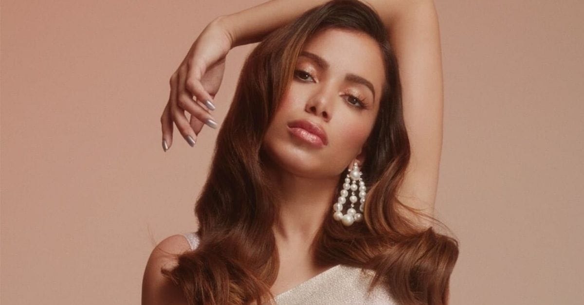 Anitta assina com gravadora internacional e anuncia álbum trilíngue para este ano