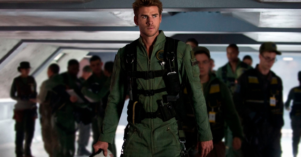 Globo exibe o longa “Independence Day: O Ressurgimento”, com Liam Hemsworth, no Temperatura Máxima