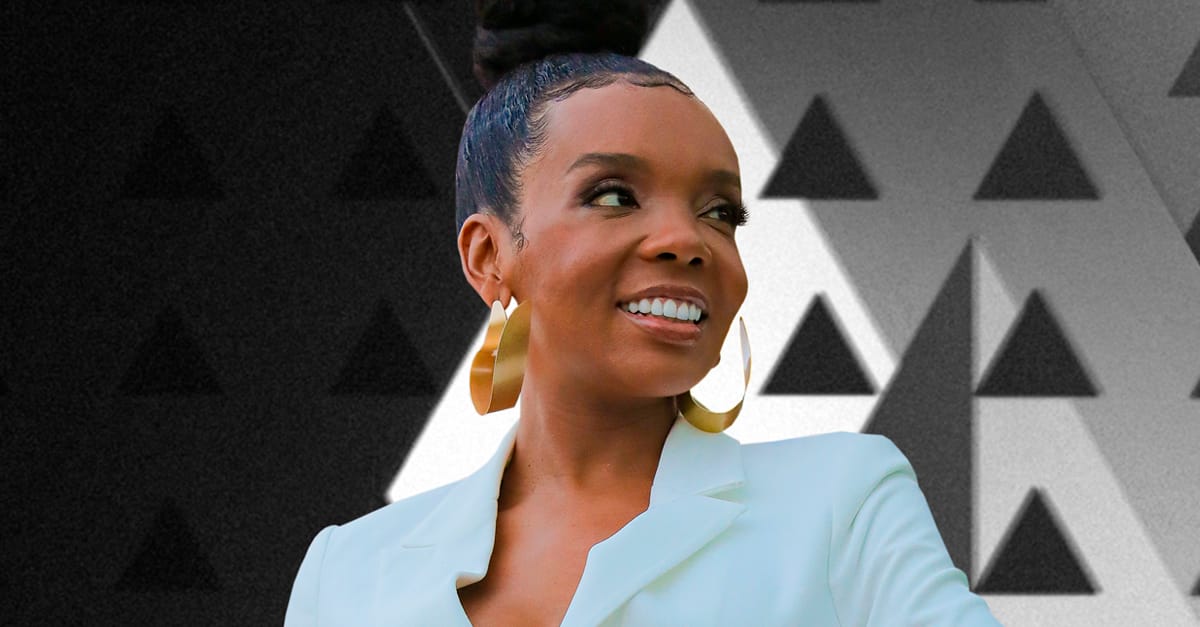 “Triangulando” | Thelminha estreia programa no Youtube nesta terça