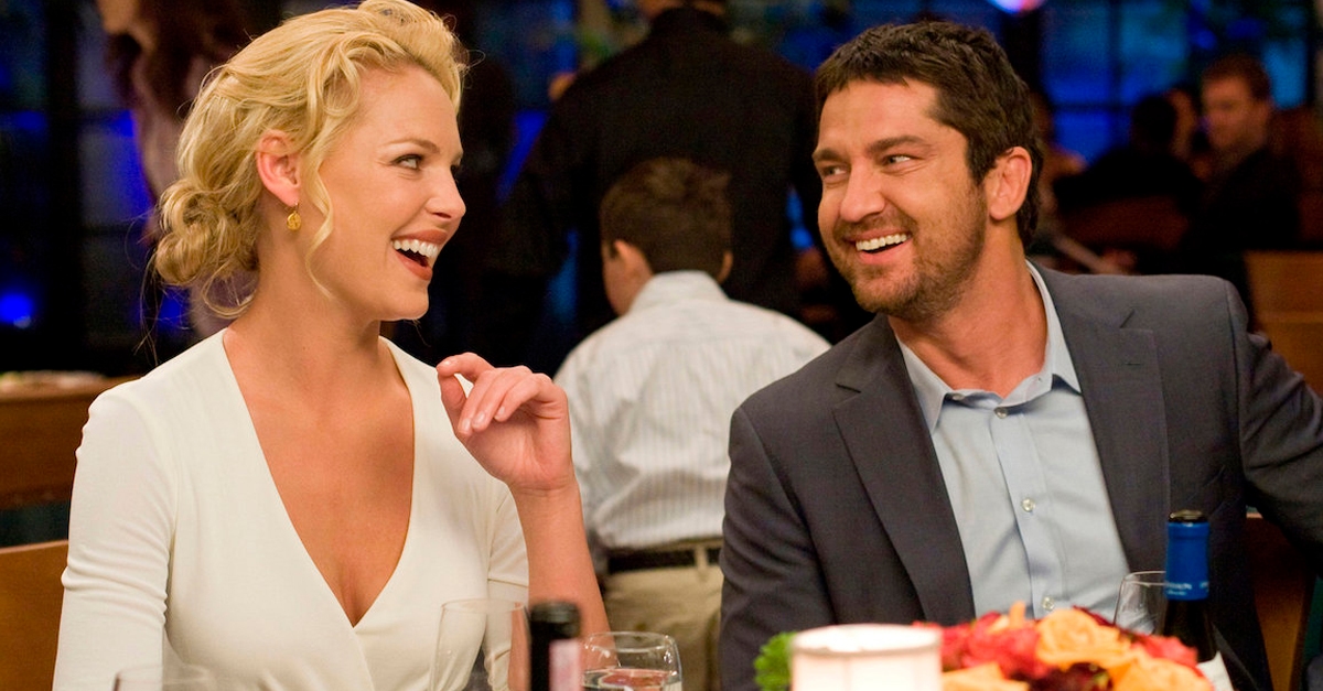 Globo exibe a comédia “A Verdade Nua e Crua” no Supercine deste sábado