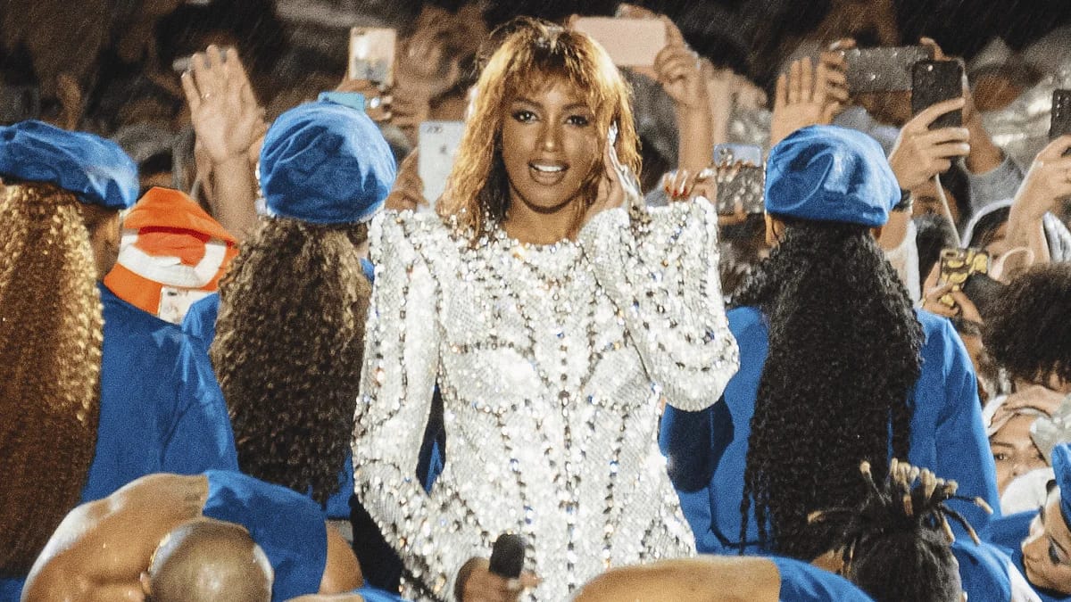 Iza apresenta show repleto de coreografia e conceito no Palco Mundo do Rock In Rio