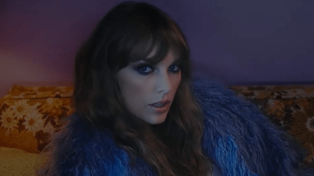 Taylor Swift e Beyoncé posam juntas na prémiere do filme da “The Eras Tour” e agitam fãs