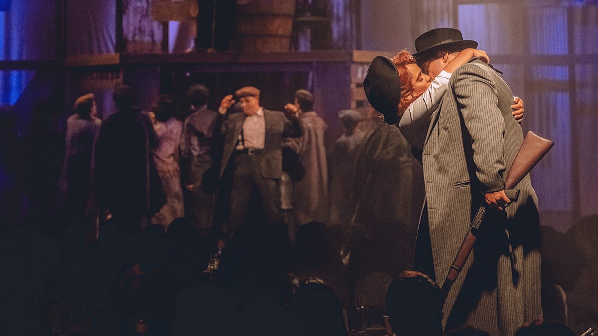 Bonnie & Clyde: O casal mais procurado da Broadway chega a São Paulo