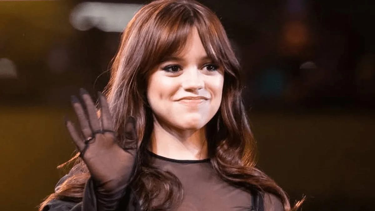 Jenna Ortega, de “Wandinha” e “Pânico”, é confirmada em “Beetlejuice 2”