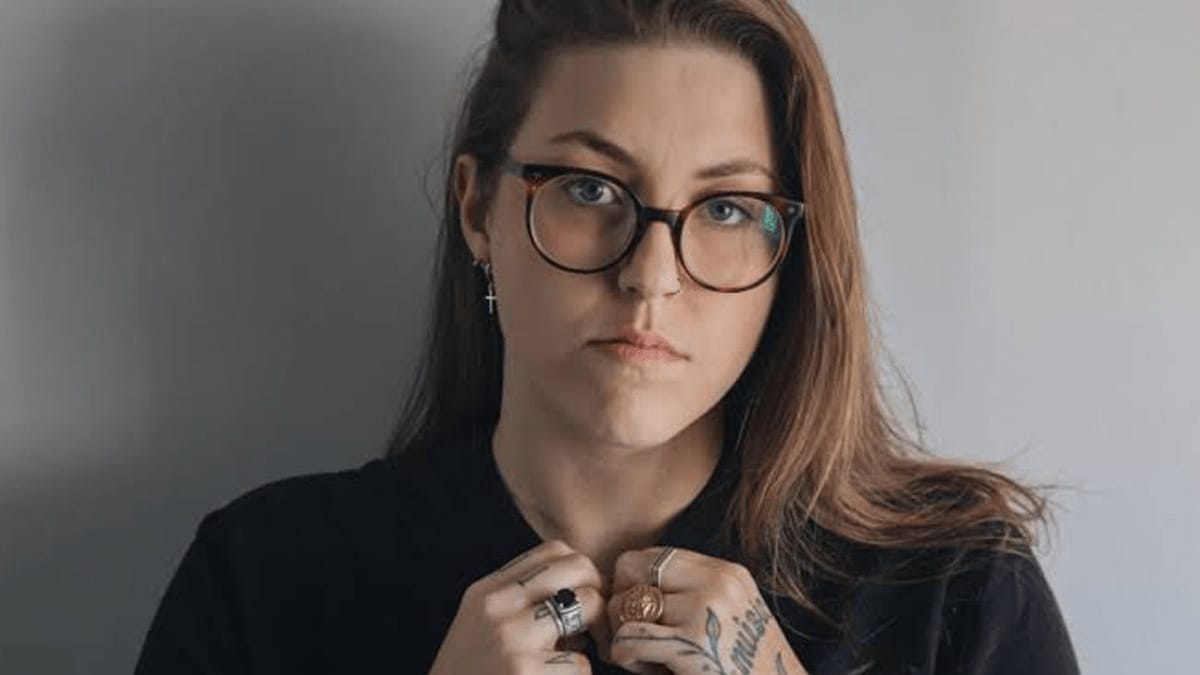 Luana Berti celebra o amor com o novo single “Diz Que Sim”