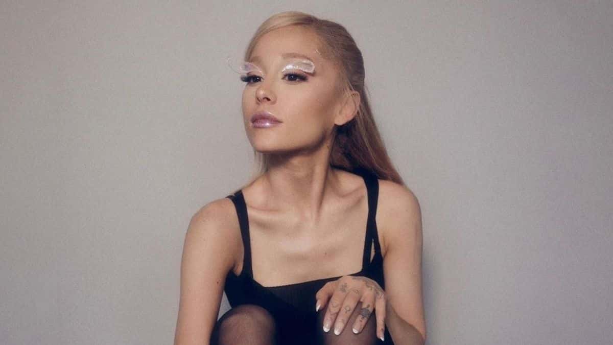 Ariana Grande lança “hate that i made you love me” e anuncia detalhes do álbum “petal”