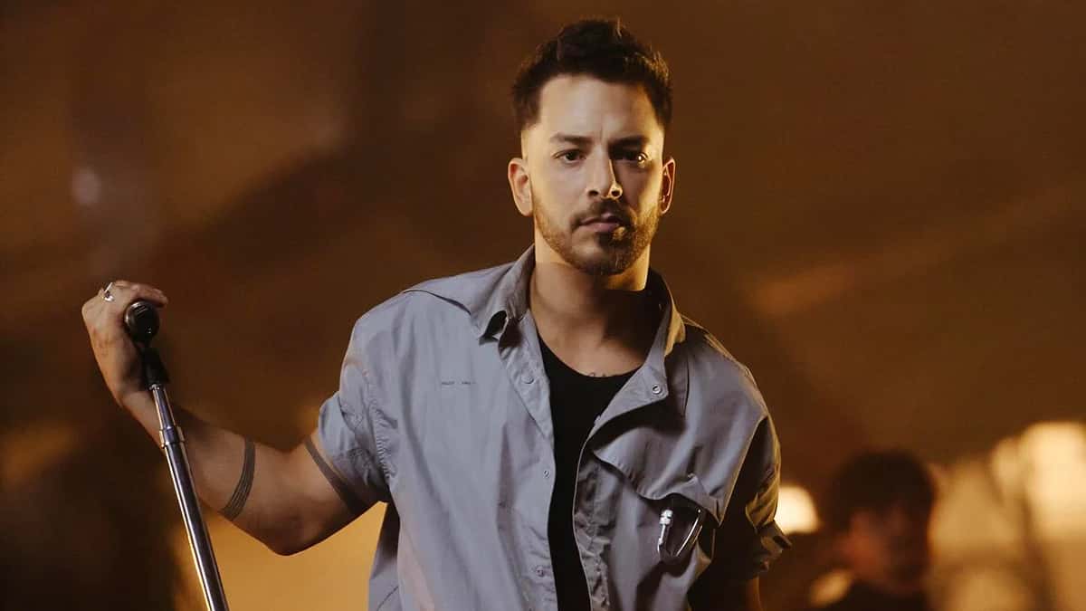 Junior lança “Passar dos Danos (Ao Vivo)” com Vitor Kley