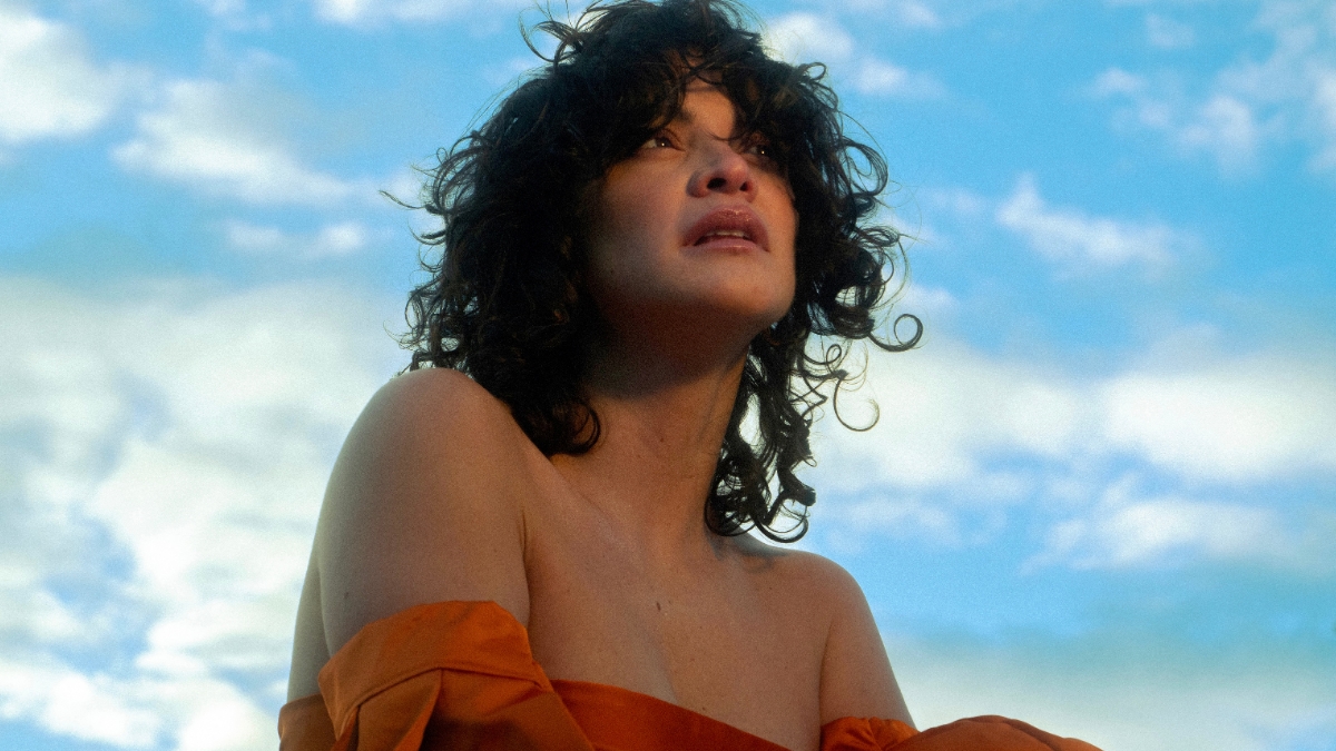 Gabriella Lima reforça conexão com a MPB no solar e bilíngue “Sabor Solaire”