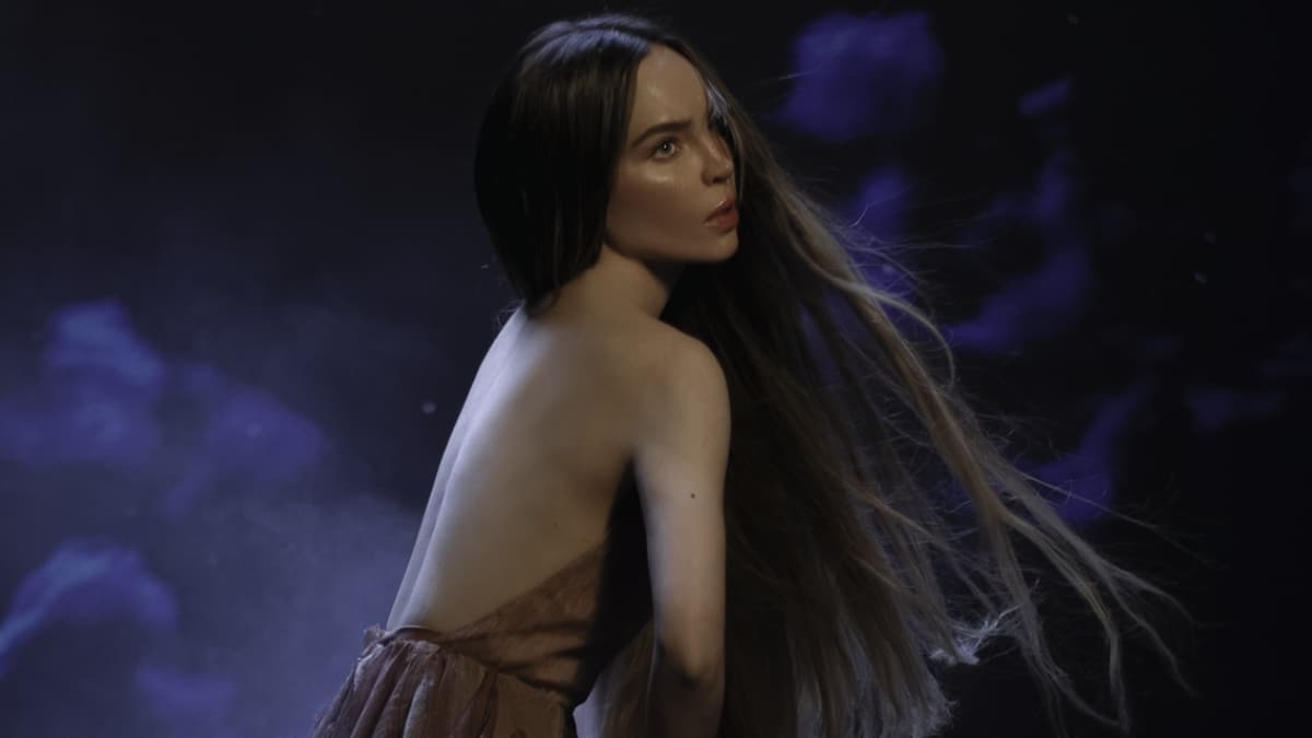 Belinda lança “Indómita” e marca retorno poderoso à música após mais de uma década