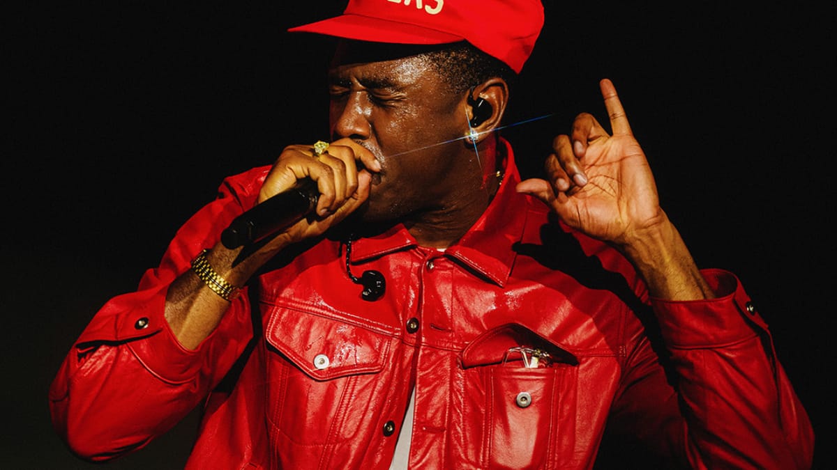 Tyler, The Creator encerra o Lollapalooza Brasil 2026 com espetáculo intenso e explosivo