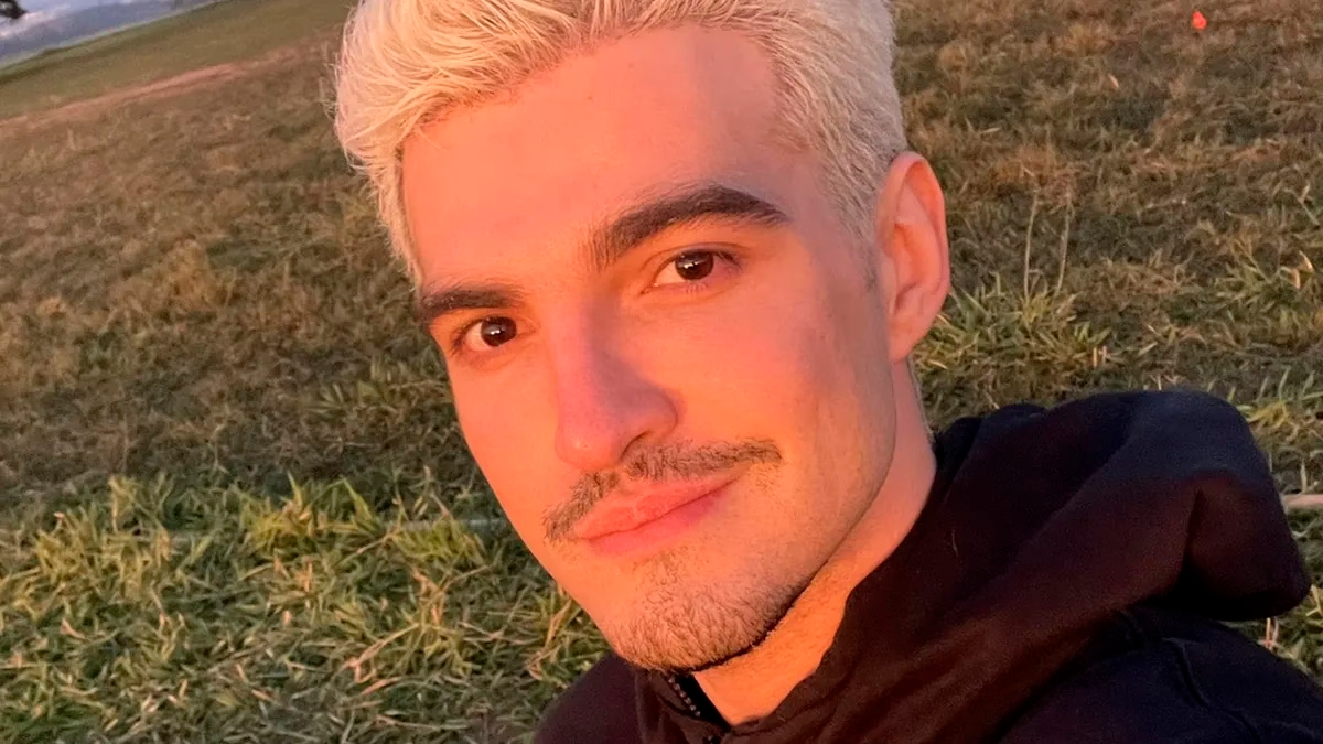 Jão mergulha em diversos temas e sonoridades no disco “Super”