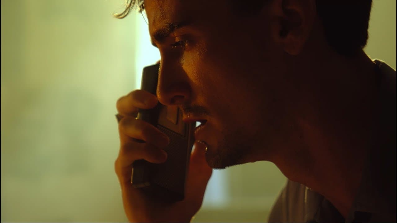 Qual foi o recado dado para John Feltner?